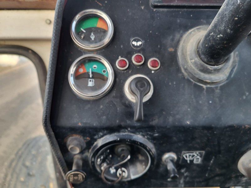 Massey Ferguson 590 MP