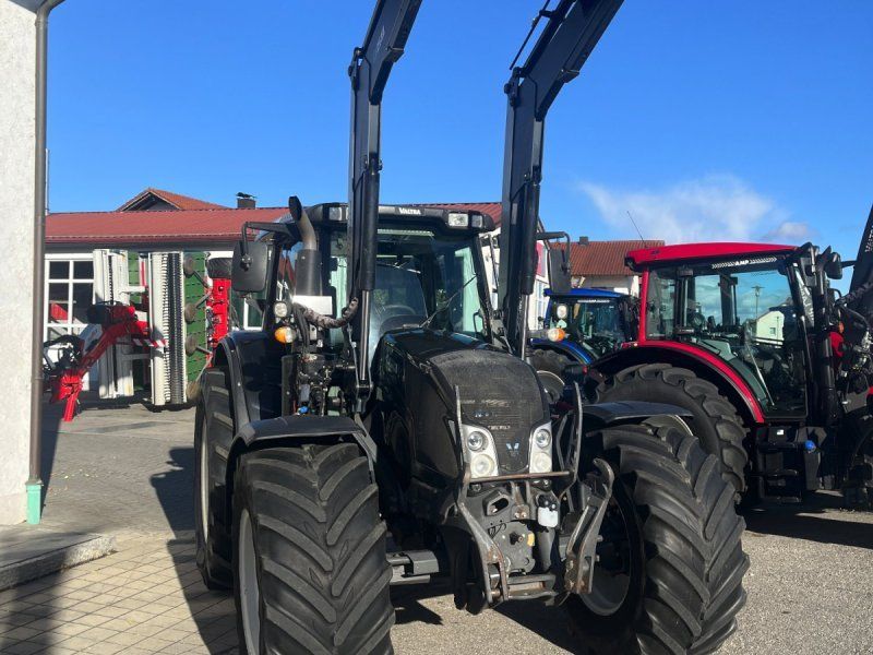 Valtra N163D