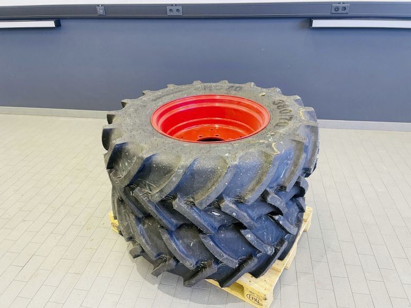 Fendt RÄDER 380/70R24 MT W12X24