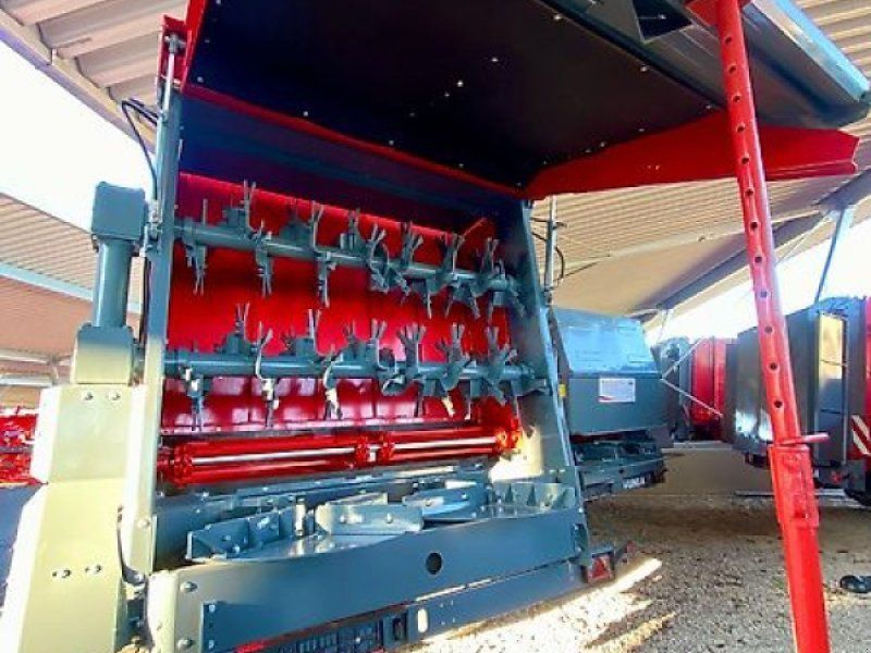 Unia Tytan 11 Premium Miststreuer 13,5 cbm Breitstreuwerk