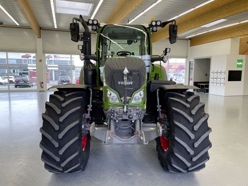 Fendt 718 VARIO S4 PROFI PLUS