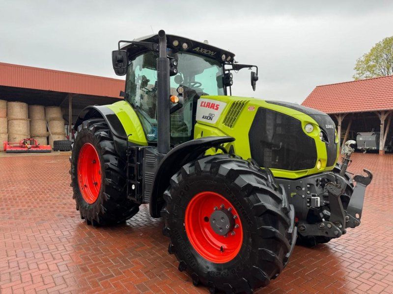 Claas Axion 810 CMatic