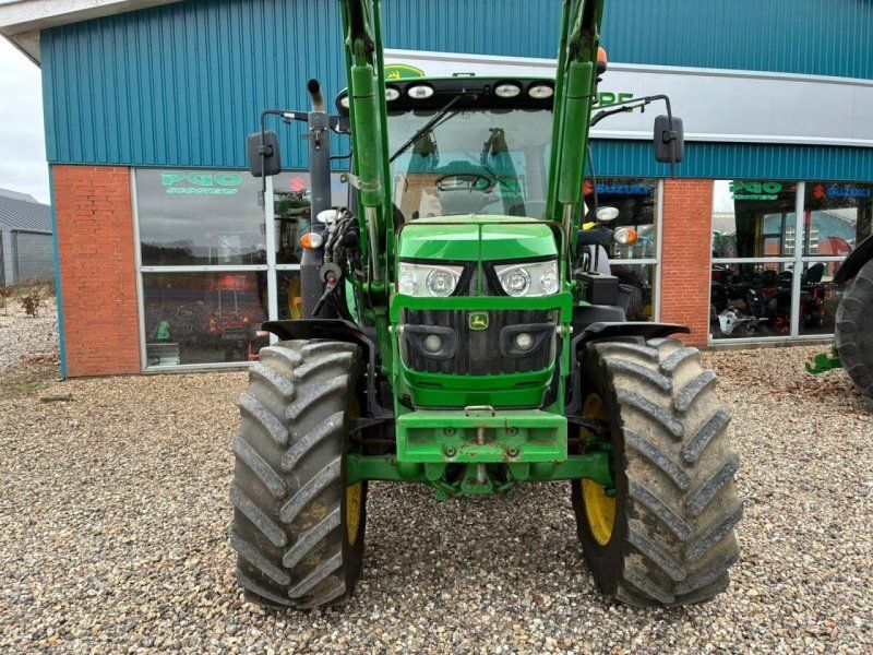 John Deere 6130R