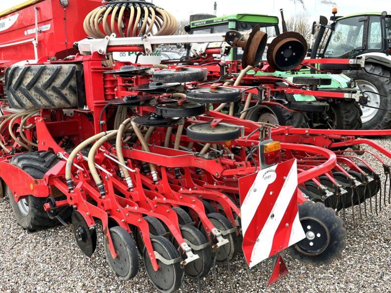 Pöttinger Terrasem C4 Fertilizer