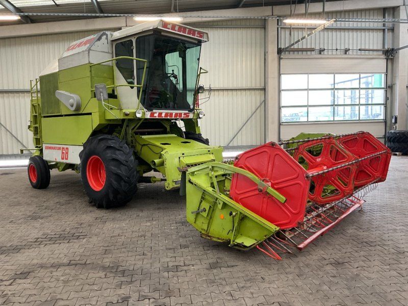 Claas Dominator 68