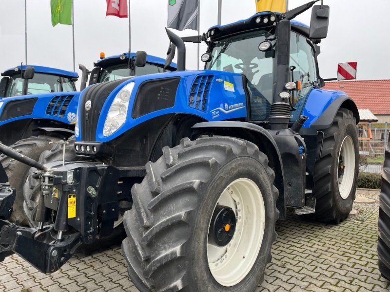 New Holland T8.435 UC
