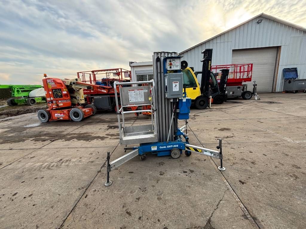 Genie AWP30S masthoogwerker Genie 2002 11 meter