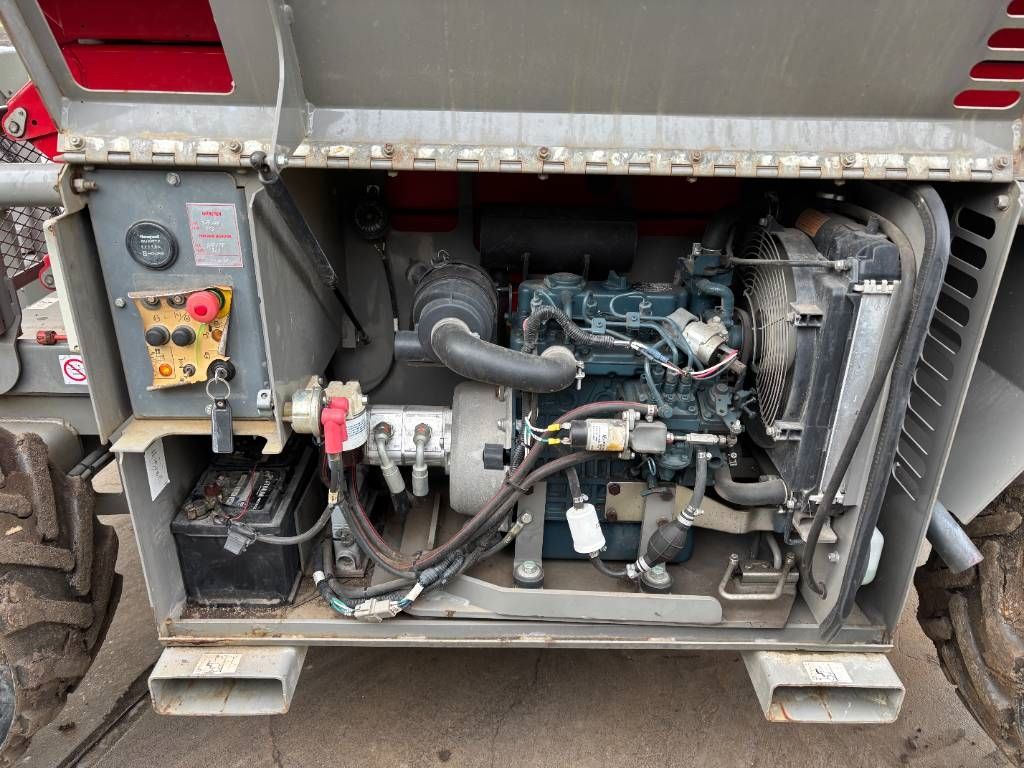 SkyJack SJ 6832 RT 12 m schaarlift schaarhoogwerker