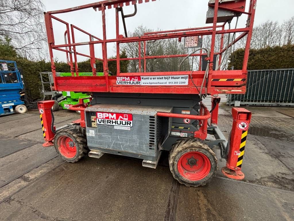 SkyJack SJ 6832 RT 12m schaarhoogwerker 4x4 Skyjack