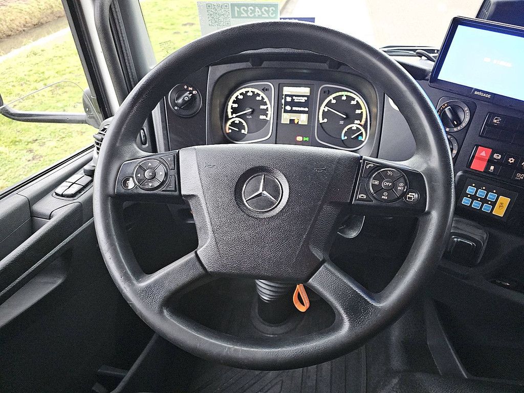MERCEDES-BENZ ATEGO 1524 airco taillift 6 cyl