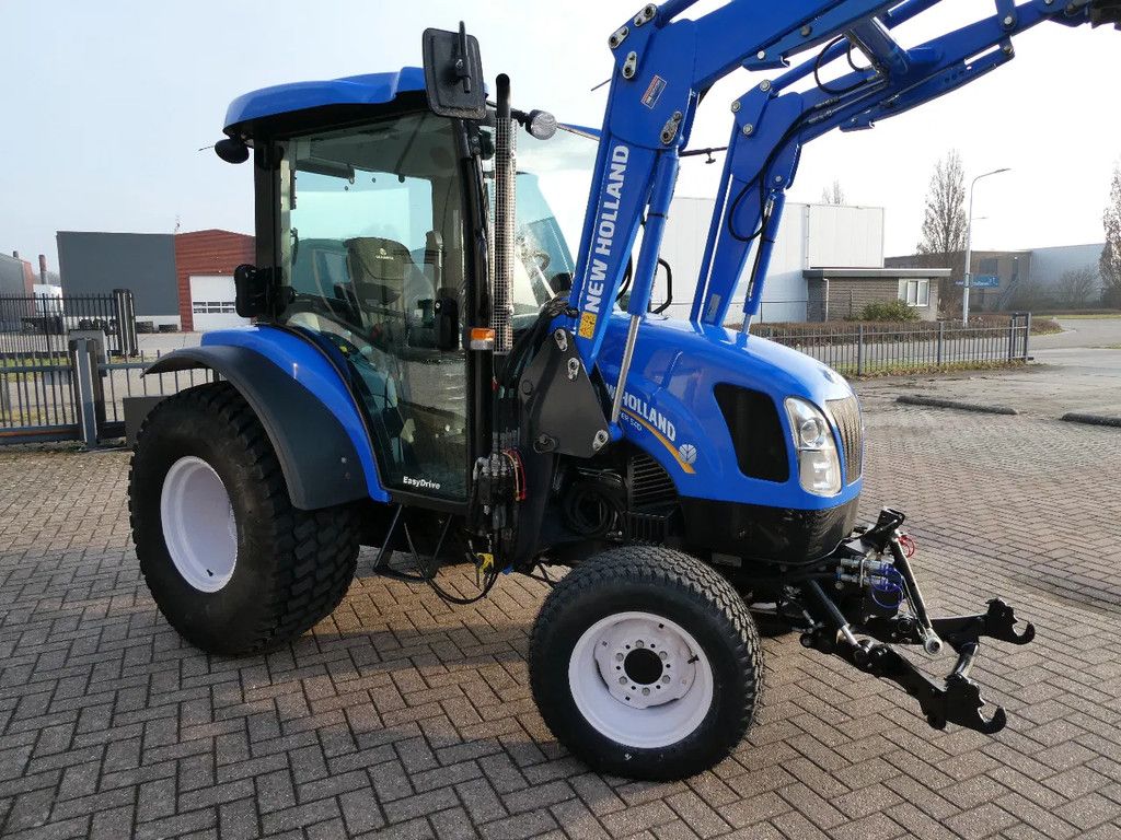 New Holland Boomer 54D 4wd CVT / 04717 Draaiuren / Full Options