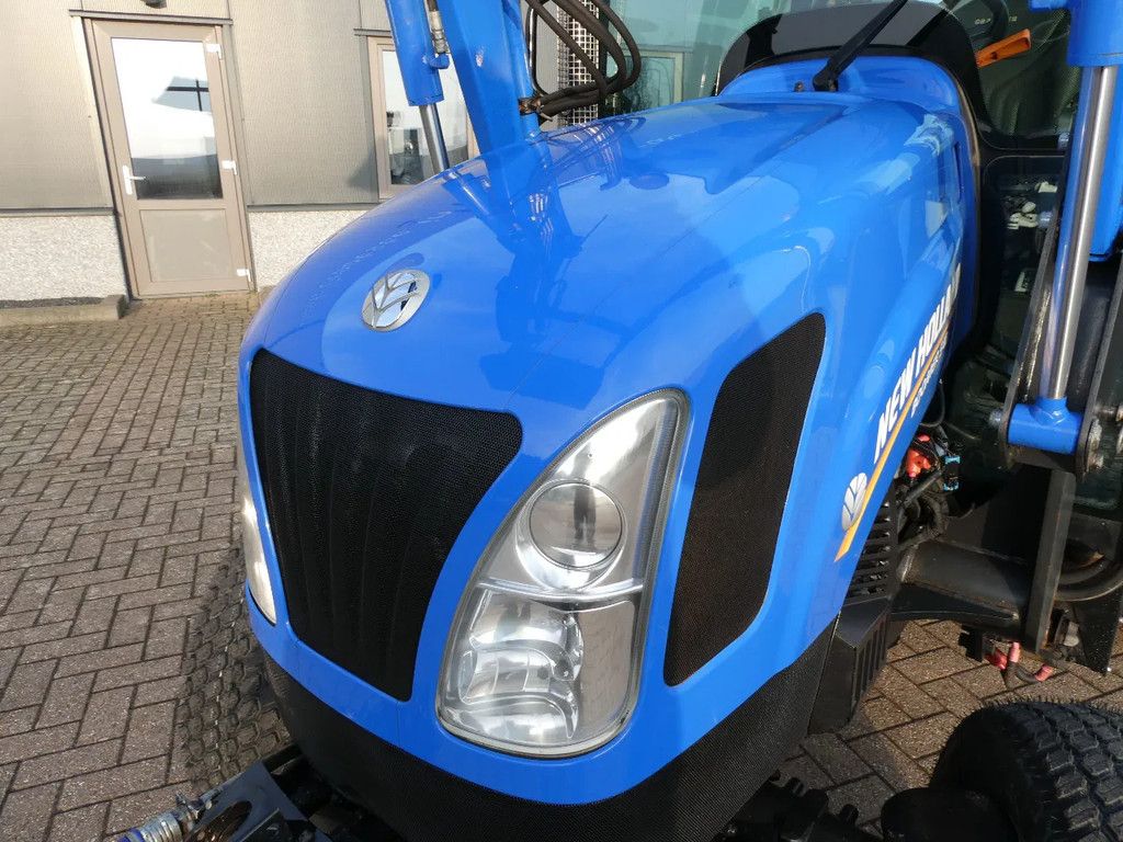 New Holland Boomer 54D 4wd CVT / 04717 Draaiuren / Full Options