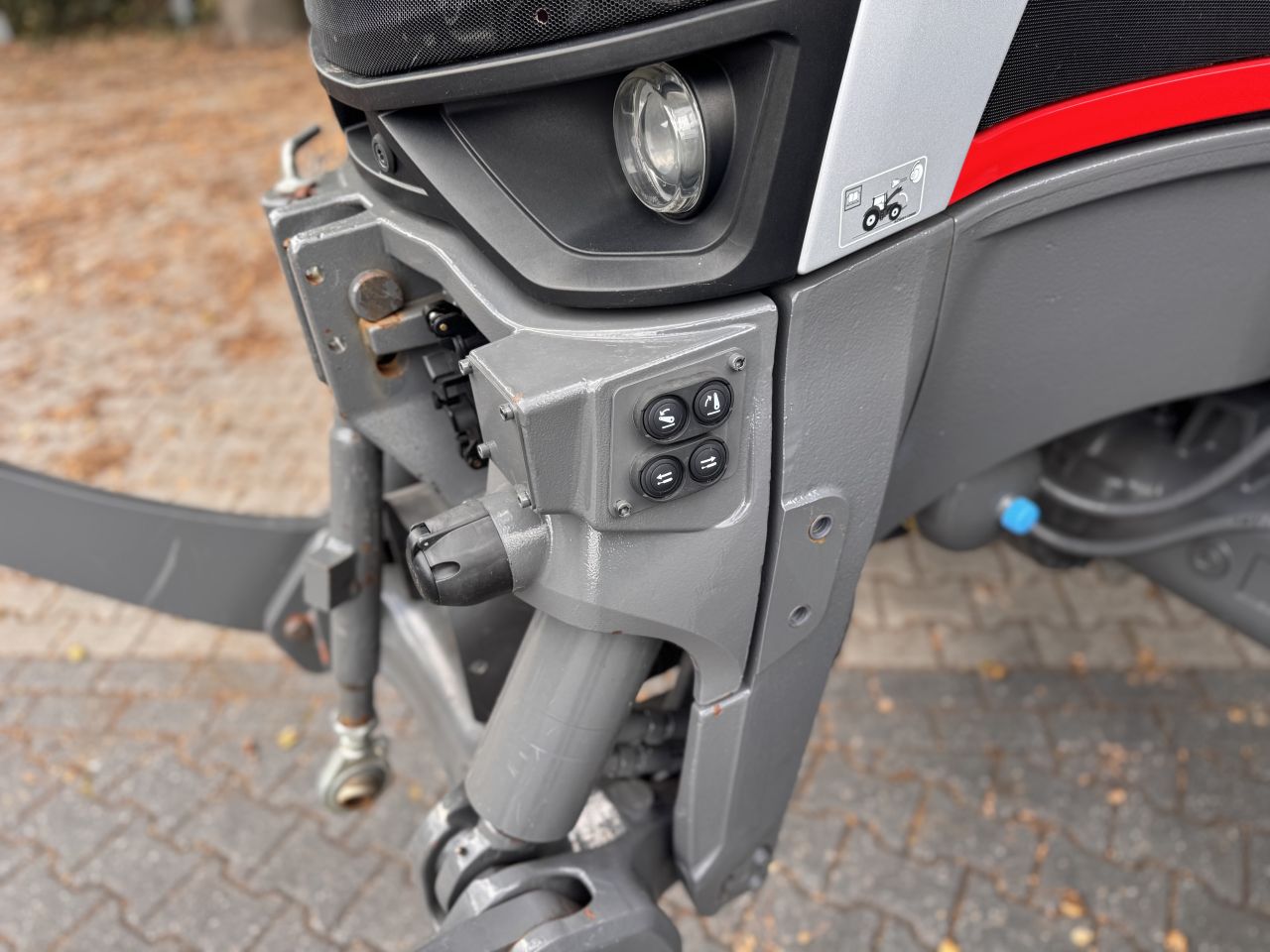 Massey Ferguson 8s.205 Dyna7 Exclusive