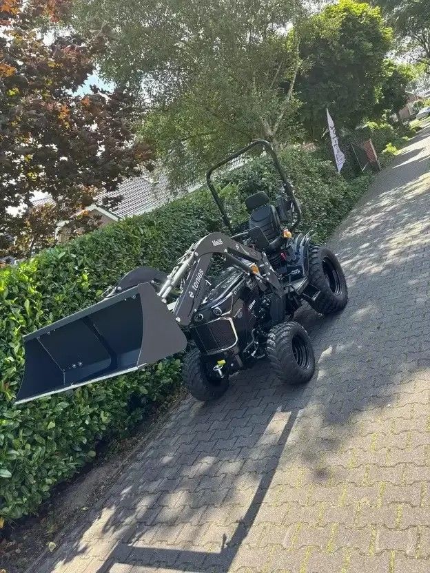 Captain D263 H with Front Loader – from €299.00 per month