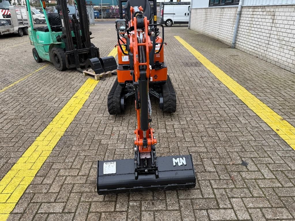 Hitachi ZX 10 U-6 GERESERVEERD