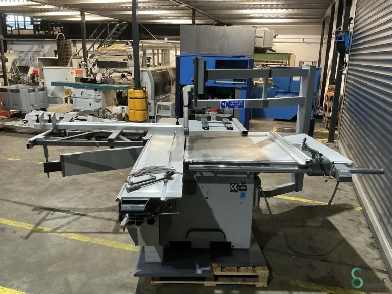 Sliding table saws Altendorf 2004