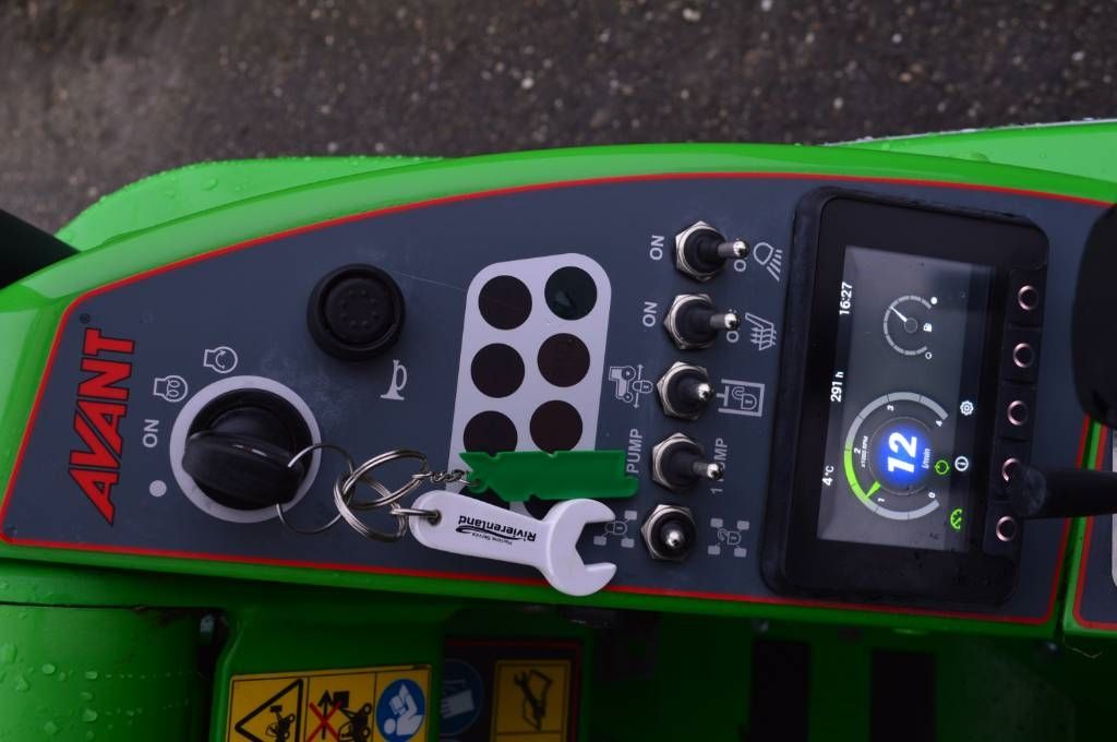 Avant 523 TDL Kniklader/Shovel