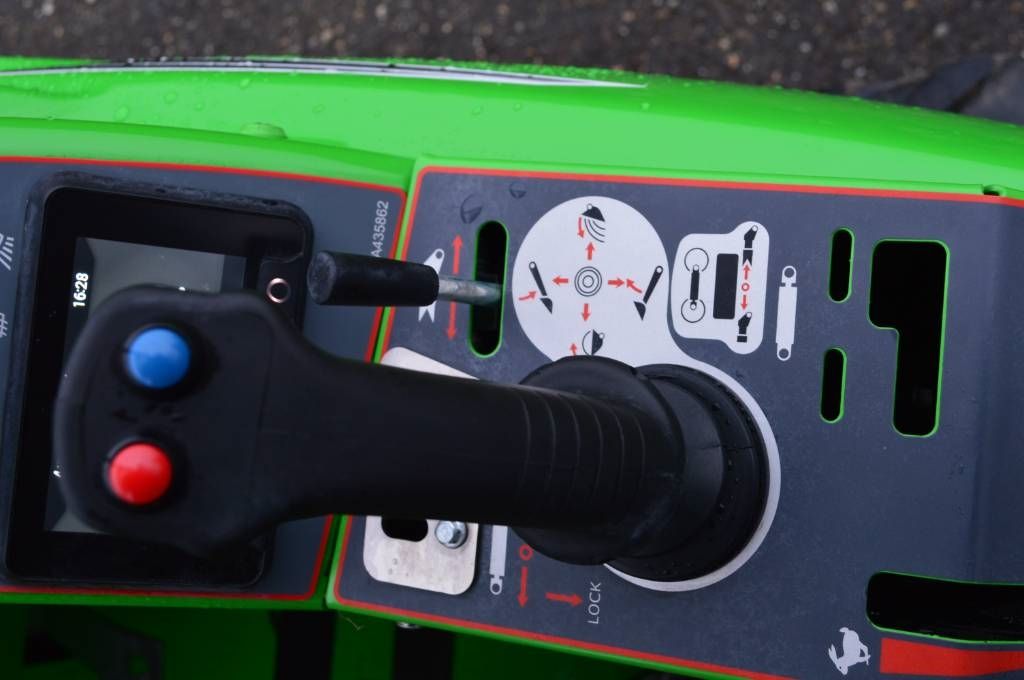 Avant 523 TDL Kniklader/Shovel