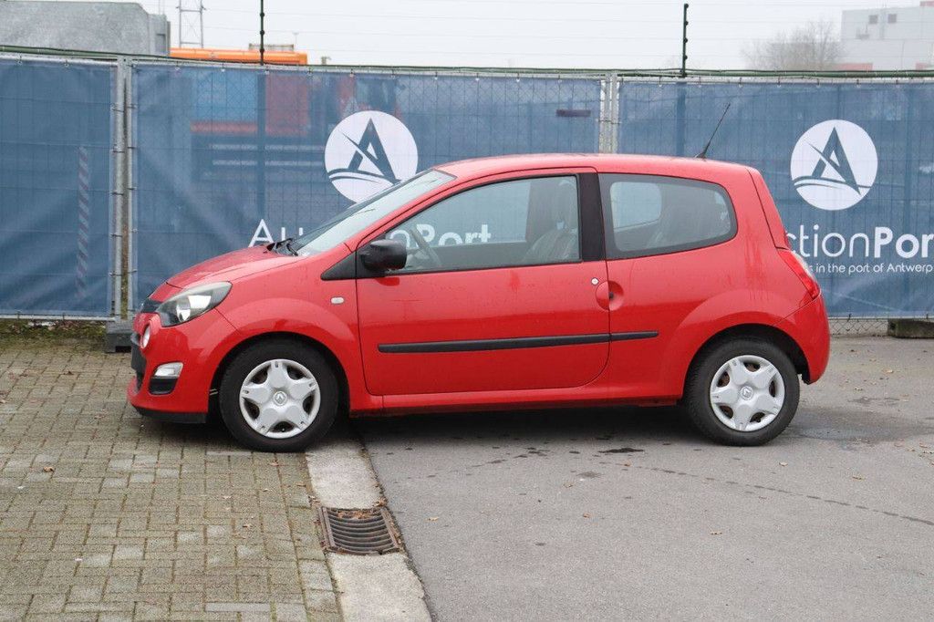 Pkw Renault Twingo Benzin 75 PS 2014 (Marge)
