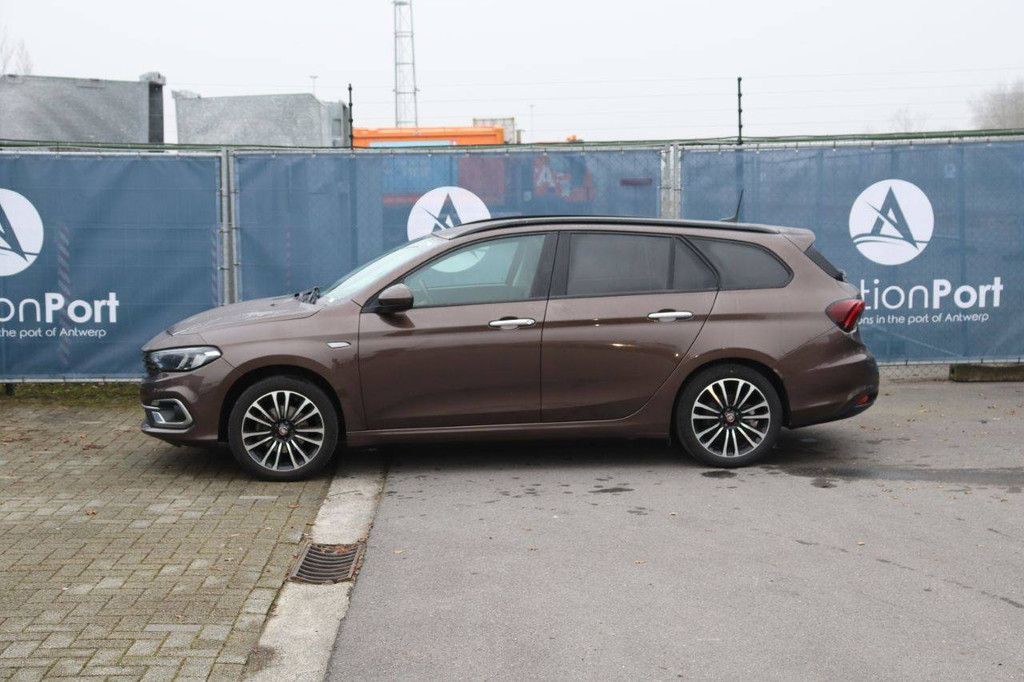 Personenauto Fiat TIPO Benzine 101pk 2021 (Marge)