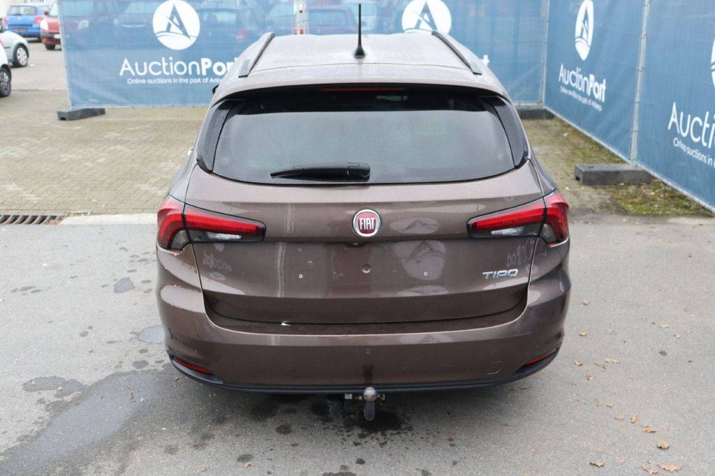 Personenauto Fiat TIPO Benzine 101pk 2021 (Marge)