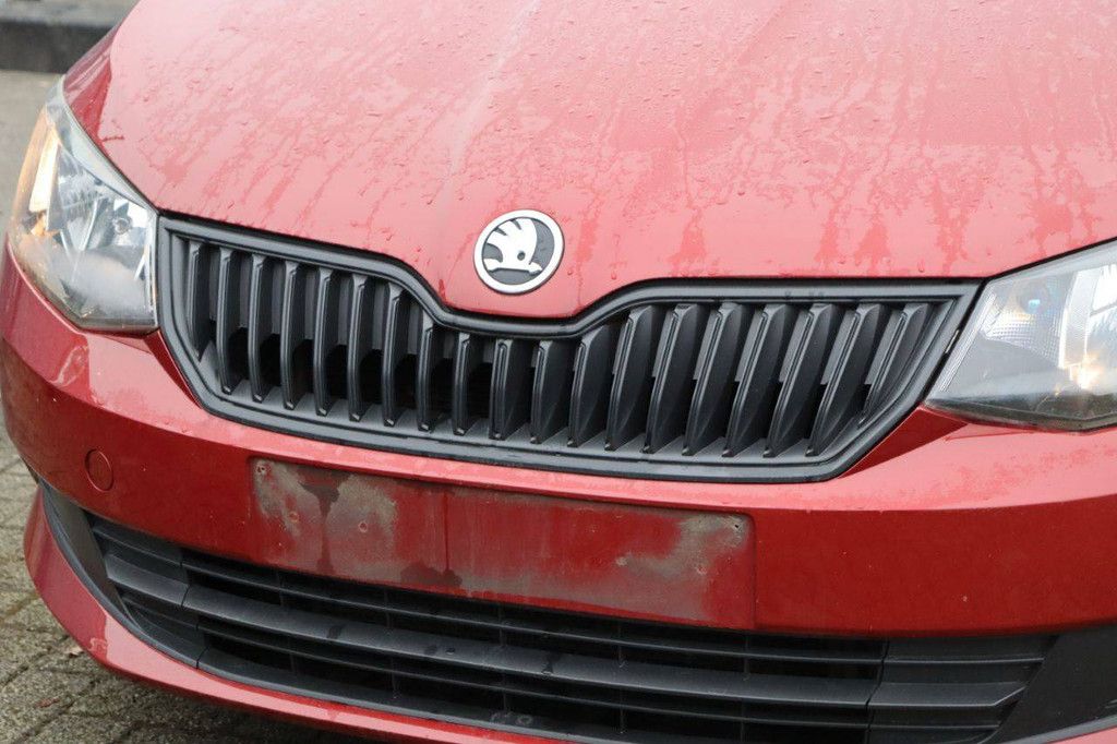 Passenger car Skoda Fabia Petrol 60hp 2017 (Margin)