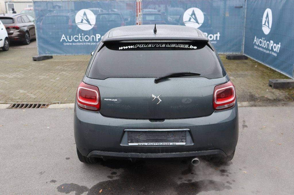 Passenger car DS 3 1.2 Petrol 110 hp 2017 (Margin)