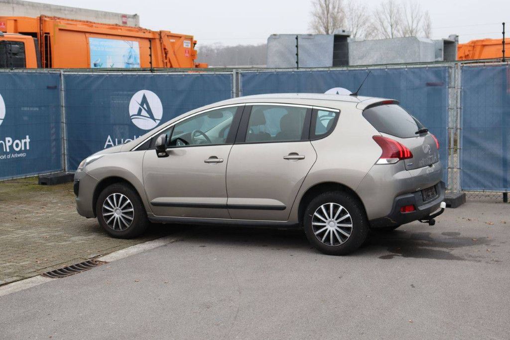 Pkw Peugeot 3008 Benzin 130 PS 2016 (Margin)