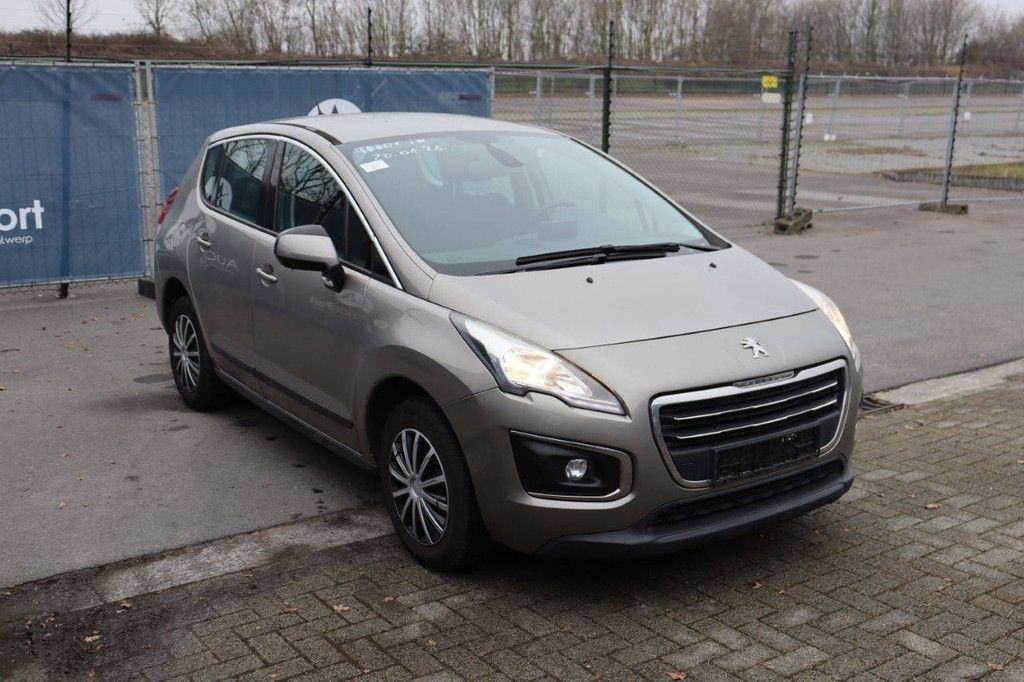 Pkw Peugeot 3008 Benzin 130 PS 2016 (Margin)