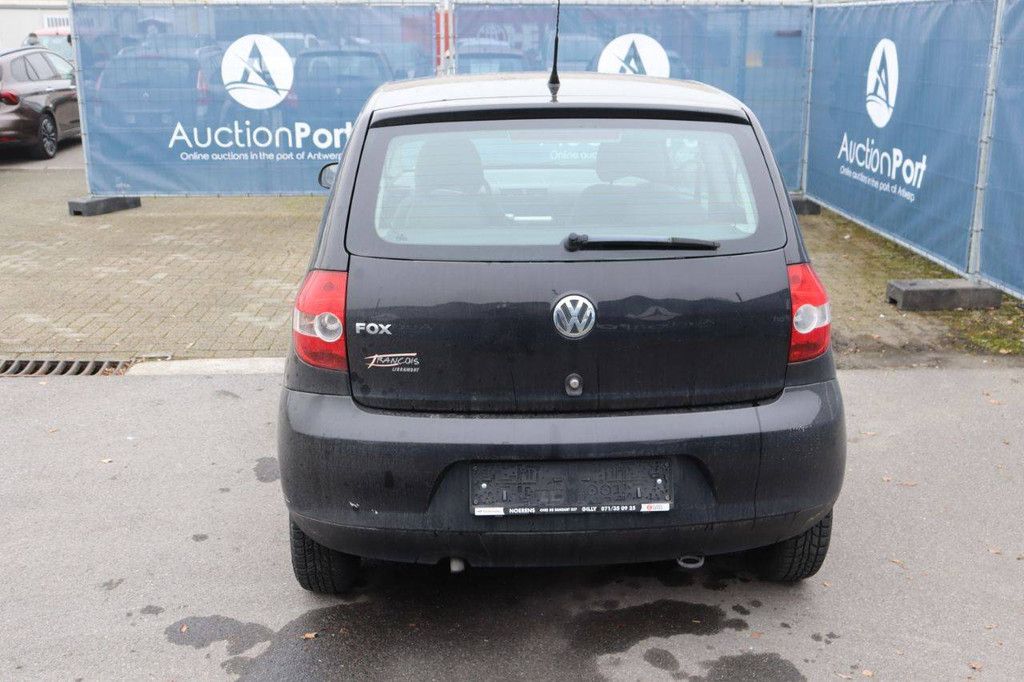 Pkw Volkswagen FOX Benzin 55 PS 2010 (Margin)