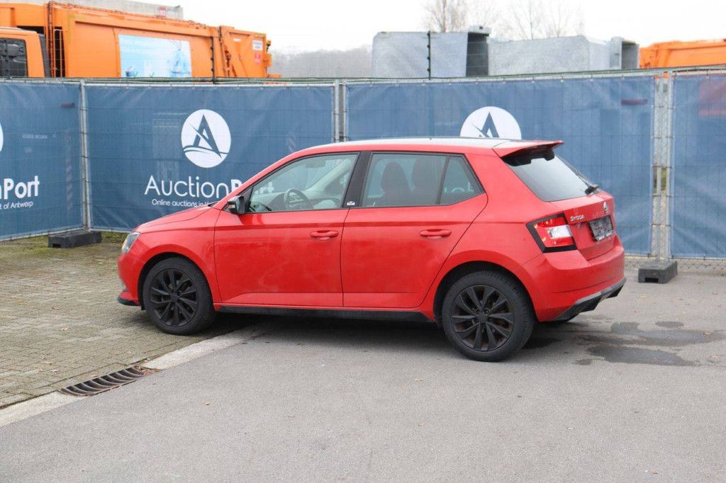 Passenger car Skoda Fabia Petrol 90 hp 2017 (Margin)