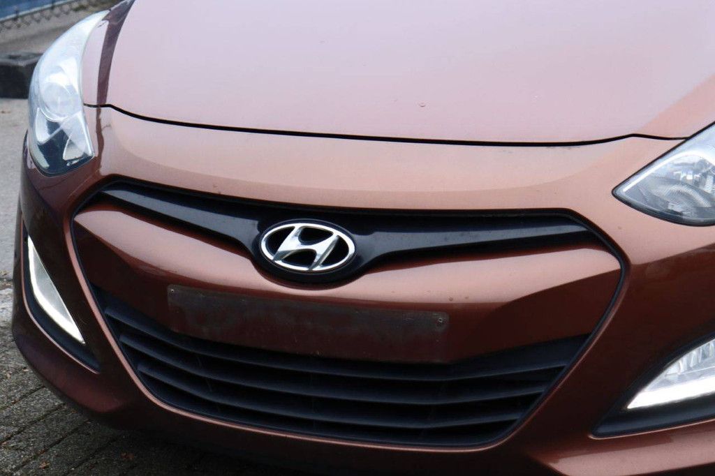 Pkw Hyundai i30 Benzin 109 PS 2012 (Marge)