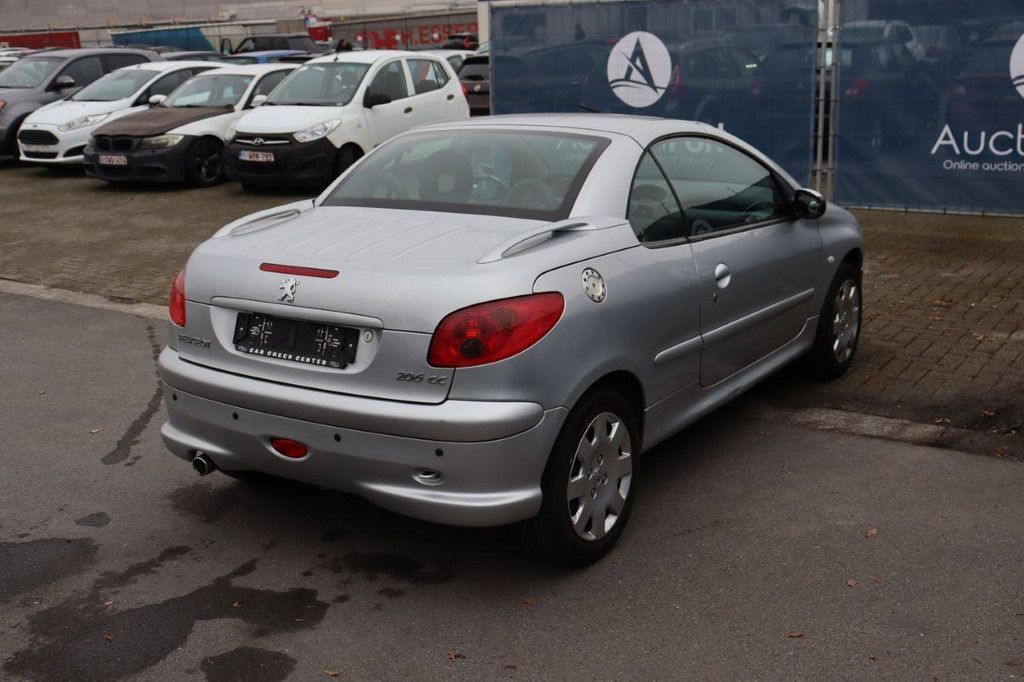 Pkw Peugeot 206 CC Benzin 110 PS 2004 (Margin)