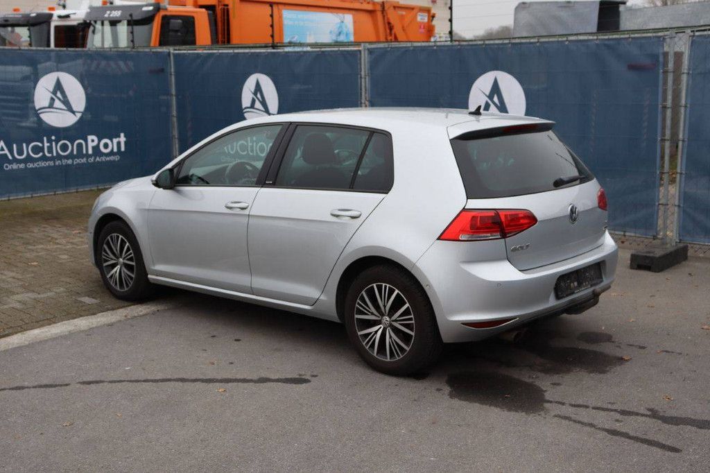 Pkw Volkswagen Golf Benzin 125 PS 2017 (Marge)