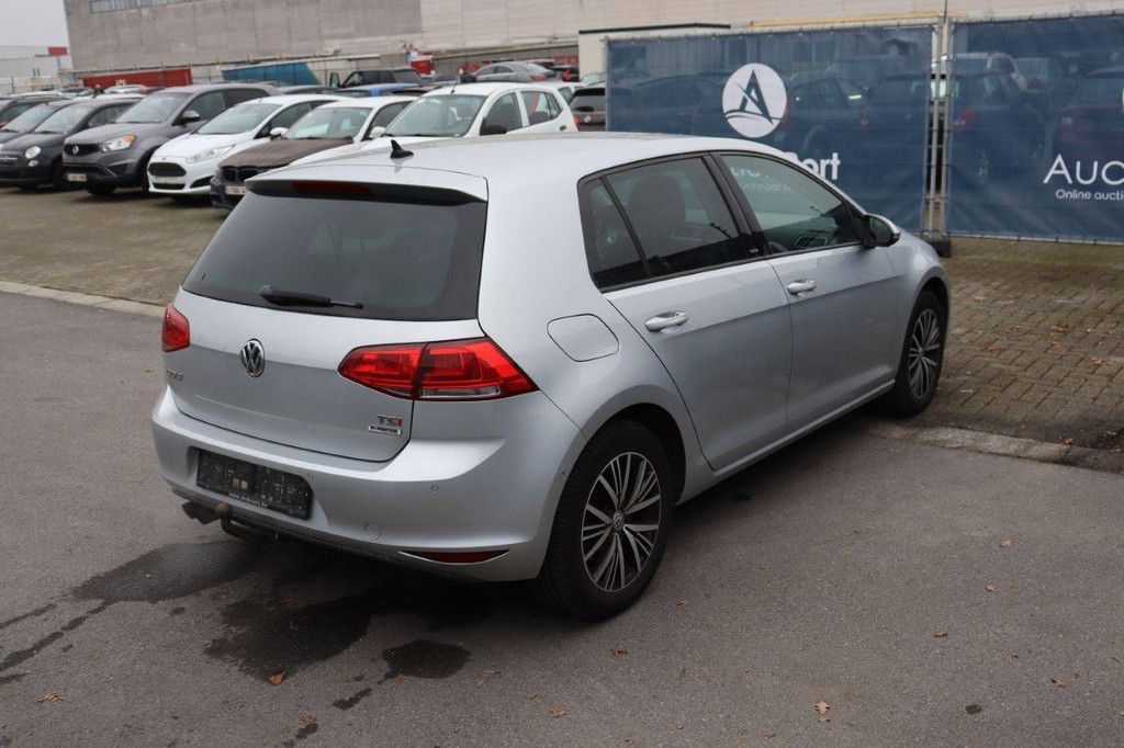 Pkw Volkswagen Golf Benzin 125 PS 2017 (Marge)