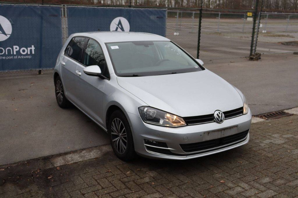 Pkw Volkswagen Golf Benzin 125 PS 2017 (Marge)