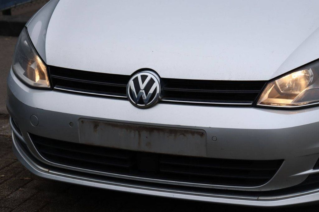 Pkw Volkswagen Golf Benzin 125 PS 2017 (Marge)