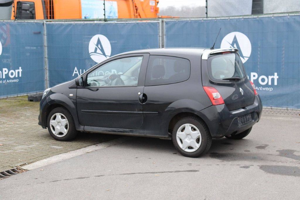 Pkw Renault Twingo Benzin 77 PS 2010 (Marge)