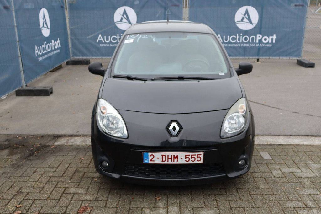 Pkw Renault Twingo Benzin 77 PS 2010 (Marge)