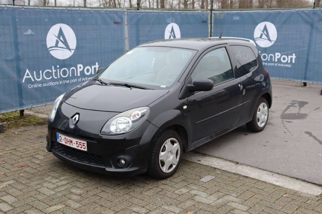 Pkw Renault Twingo Benzin 77 PS 2010 (Marge)
