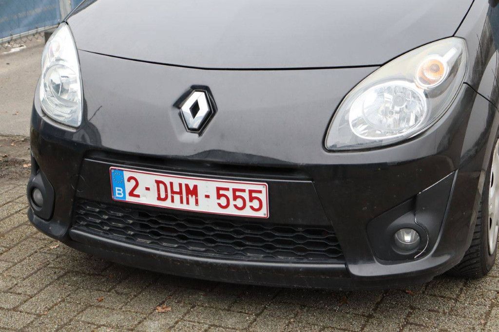 Pkw Renault Twingo Benzin 77 PS 2010 (Marge)