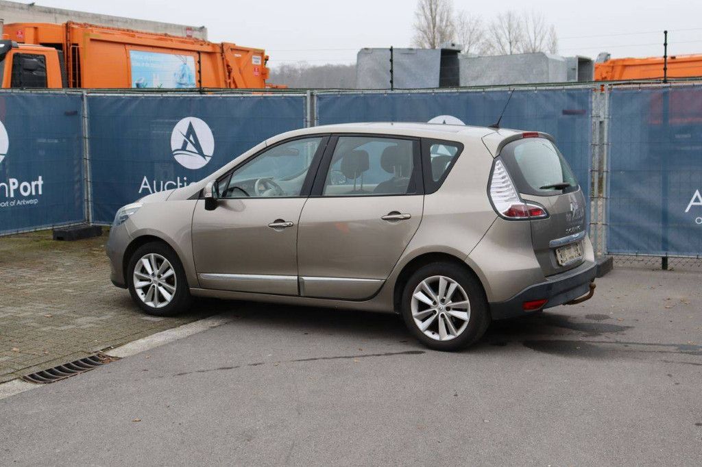 Pkw Renault Scenic Diesel 110 PS 2012 (Margin)