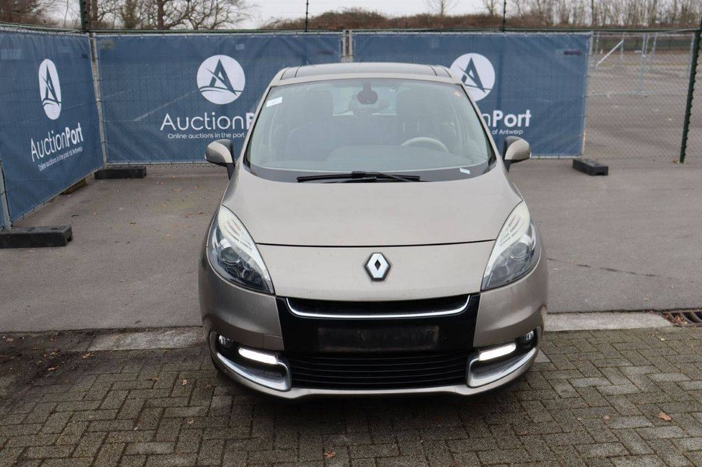 Pkw Renault Scenic Diesel 110 PS 2012 (Margin)