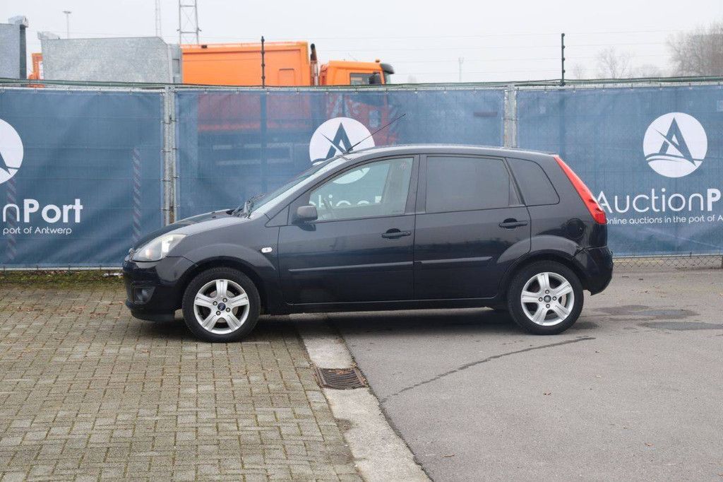 Passenger car Ford Fiesta Diesel 68 hp 2008 (Margin)