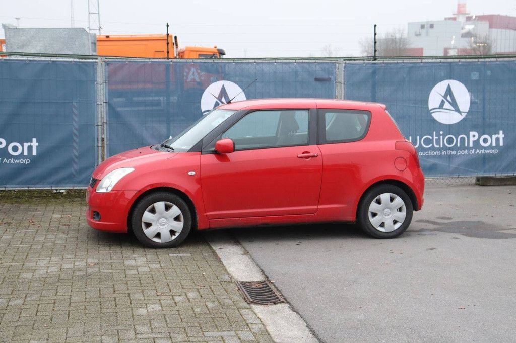 Pkw Suzuki Swift Benzin 92 PS 2007 (Margin)