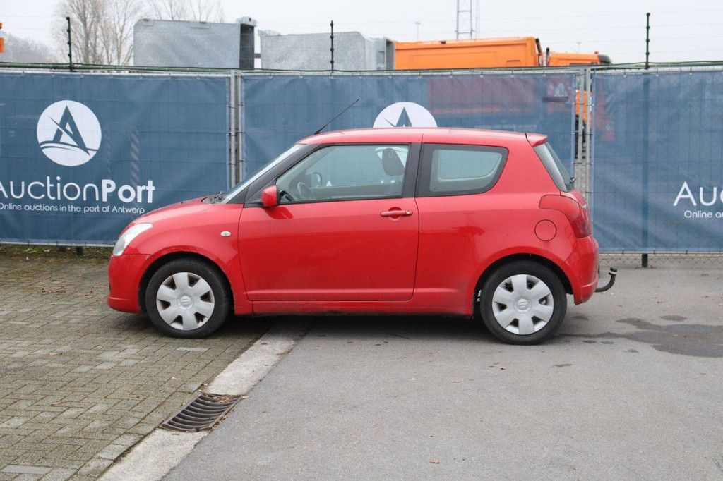 Pkw Suzuki Swift Benzin 92 PS 2007 (Margin)