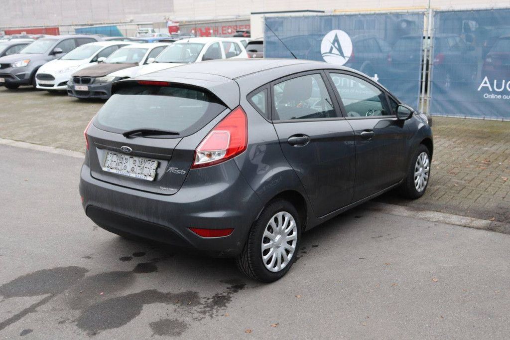 Passenger car Ford Fiesta Petrol 80 hp 2016 (Margin)