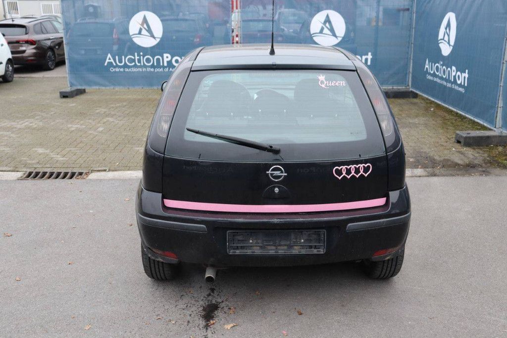 Pkw Opel Corsa Benzin 80 PS 2006 (Margin)