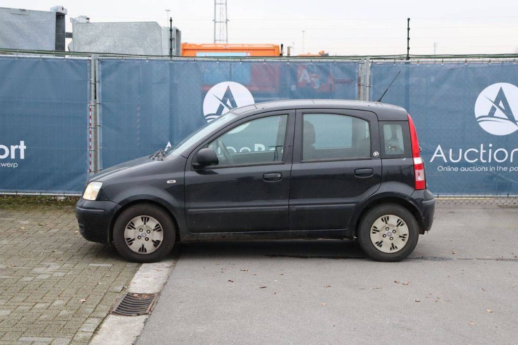 Pkw Fiat Panda Benzin 54 PS 2011 (Margin)