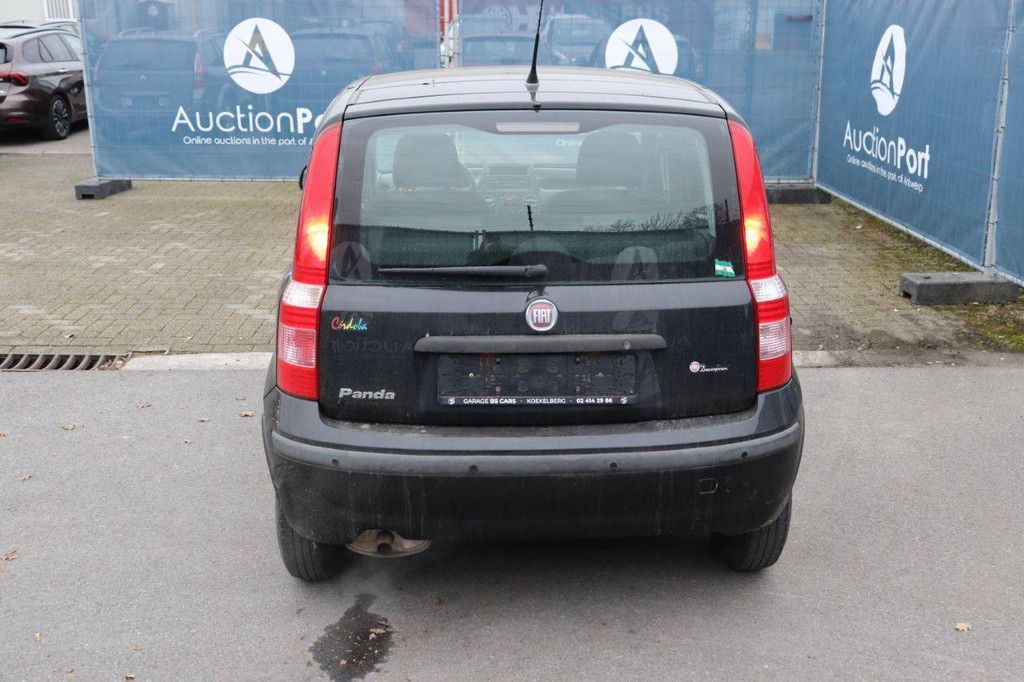 Pkw Fiat Panda Benzin 54 PS 2011 (Margin)